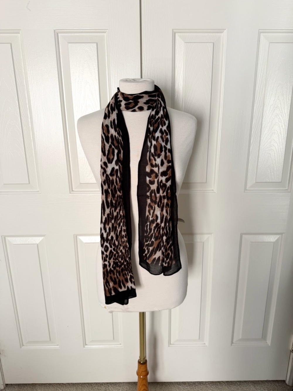 Leopard Print Lightweight Scarf - Brown Black
